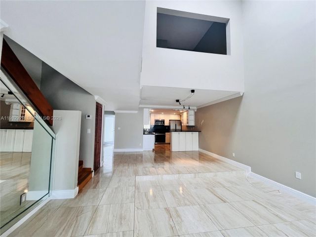 Дом в аренду по адресу 253 Poinciana Dr 603 - фото 7486494