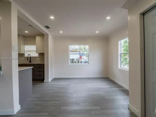 Продажа дома по адресу  - фото 7479776