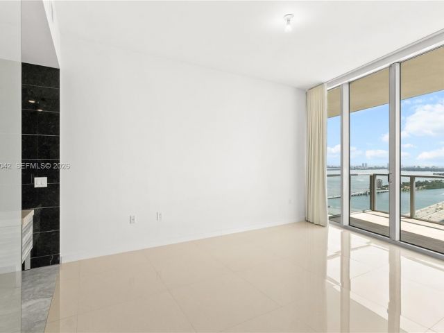 Квартира в аренду номер3404 - фото 7483797