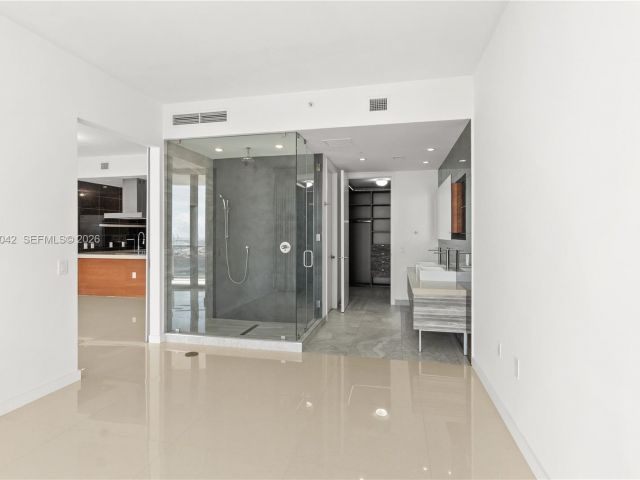 Квартира в аренду номер3404 - фото 7483802