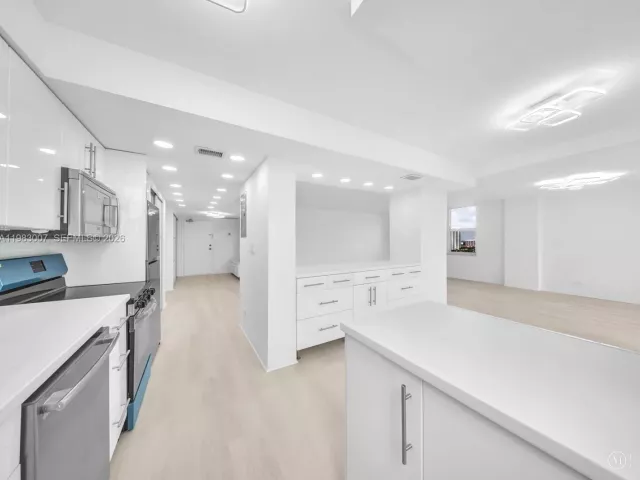 Продажа квартиры #1818 - фото 7495250