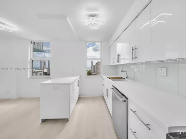 Продажа квартиры #1818 - фото 7495251