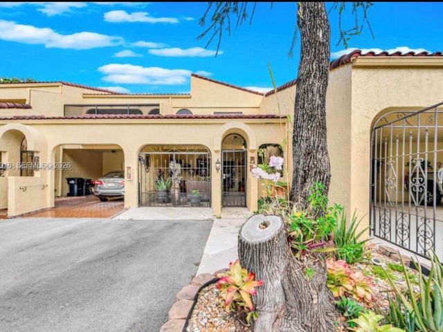 Дом в аренду по адресу 3994 Estepona Ave 4-D-7 - фото 7484973