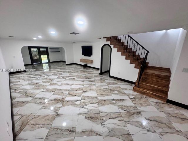 Дом в аренду по адресу 3994 Estepona Ave 4-D-7 - фото 7484975