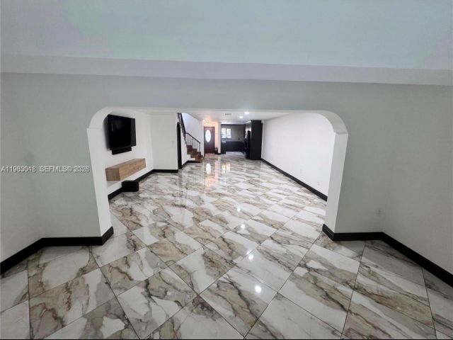 Дом в аренду по адресу 3994 Estepona Ave 4-D-7 - фото 7484976