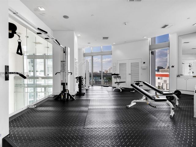 Продажа квартиры #2412 - фото 7489426