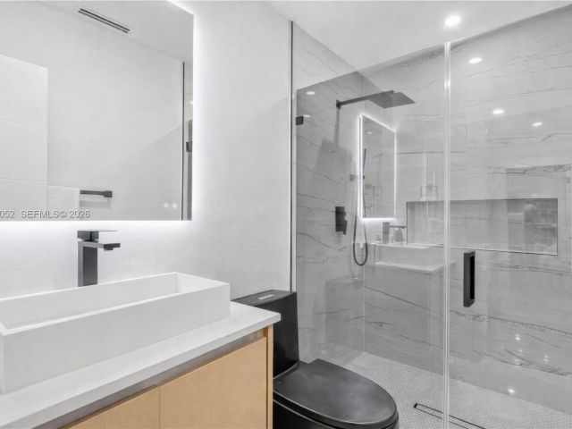 Продажа дома по адресу 1560 Cleveland Rd - фото 7467914