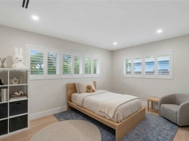 Продажа дома по адресу 1560 Cleveland Rd - фото 7467915