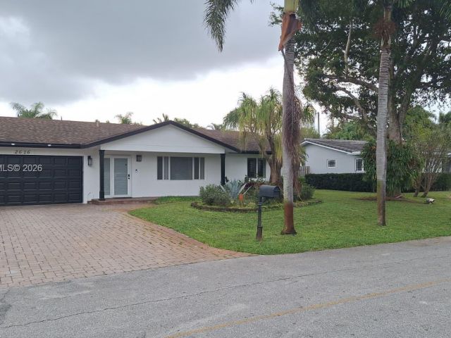 Дом в аренду по адресу 2616 NW 7th Ave - фото 7451486