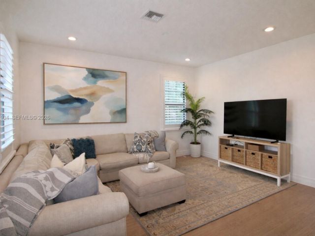 Продажа дома по адресу 16969 Pavilion Way - фото 7517561