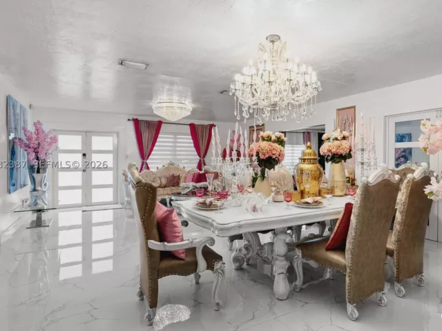 Продажа дома по адресу 12721 SW 47th St - фото 9232704