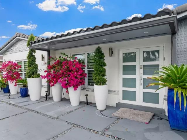 Продажа дома по адресу 12721 SW 47th St - фото 9232686