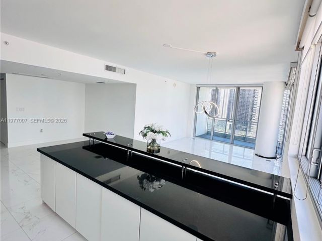 Квартира в аренду номер3105 - фото 7486812