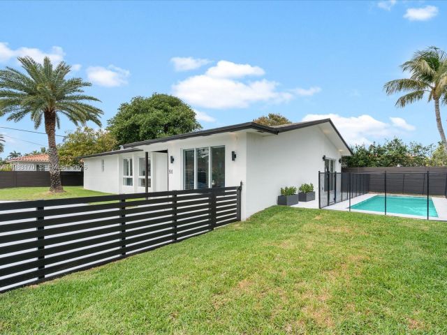 Продажа дома по адресу 301 88th St - фото 7467102