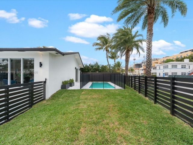 Продажа дома по адресу 301 88th St - фото 7467110