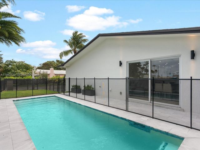 Продажа дома по адресу 301 88th St - фото 7467116