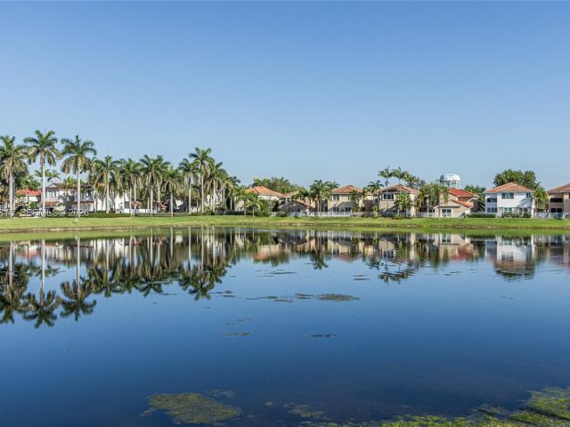 Дом в аренду по адресу 1560 Seagrape Way - фото 7472797