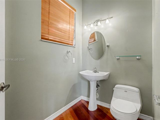 Дом в аренду по адресу 1560 Seagrape Way - фото 7472799