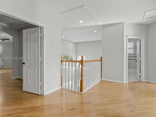 Дом в аренду по адресу 1560 Seagrape Way - фото 7472807