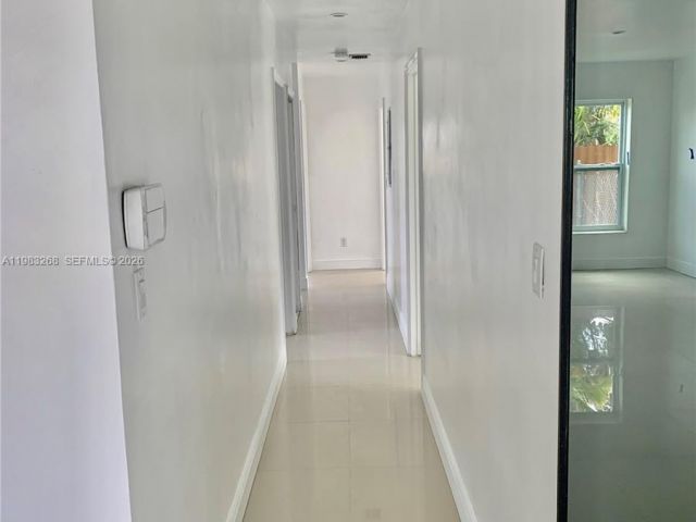 Дом в аренду по адресу 9798 SW 158th St - фото 7509207