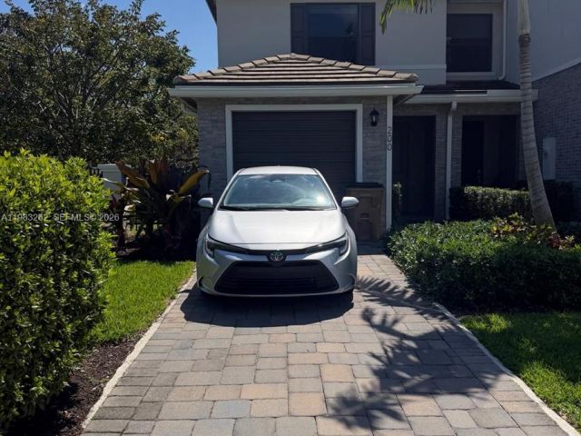 Дом в аренду по адресу 200 SE 5th Ct 200 - фото 7486720