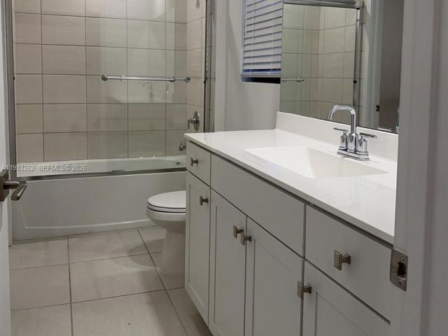 Дом в аренду по адресу 200 SE 5th Ct 200 - фото 7486724