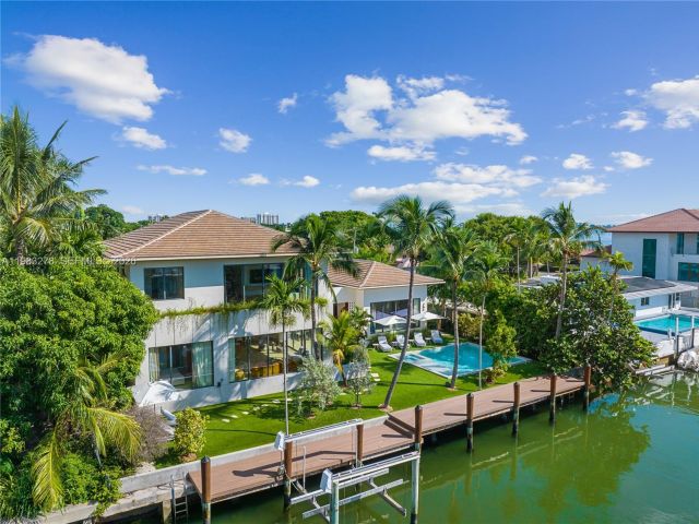 Дом в аренду по адресу 1200 NE 87th St - фото 7466161