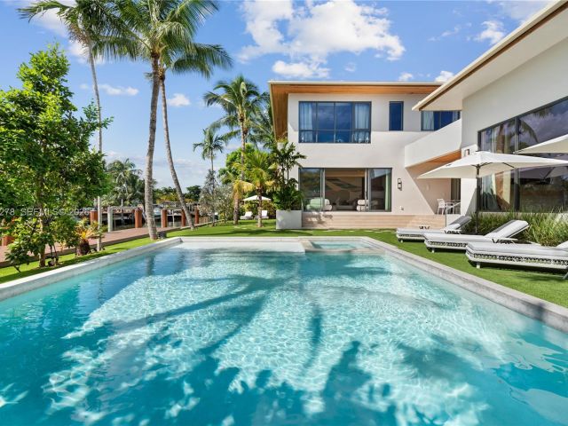 Дом в аренду по адресу 1200 NE 87th St - фото 7466165