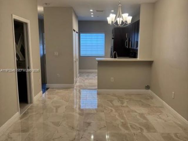 Дом в аренду по адресу 5650 NW 115th Ct 203 - фото 7484945