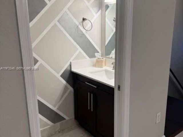 Дом в аренду по адресу 5650 NW 115th Ct 203 - фото 7484950