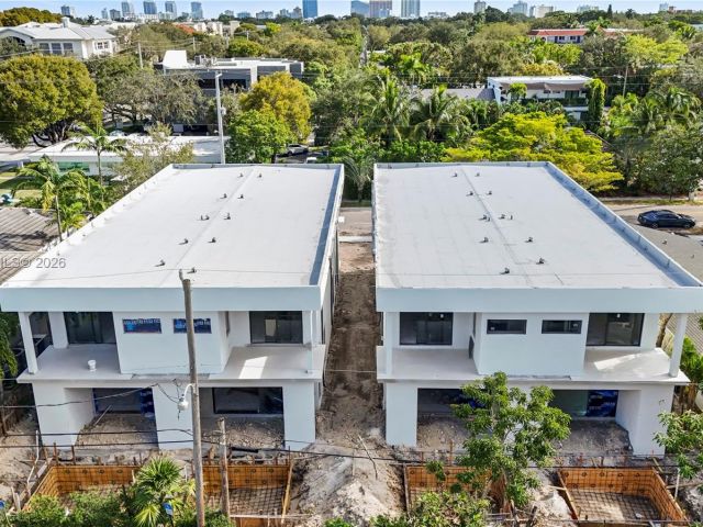 Продажа дома по адресу 13 SE 12th Ave - фото 7482310