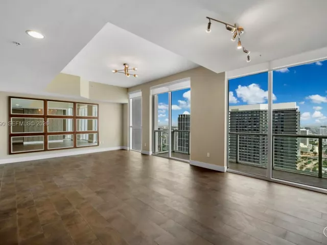 Продажа квартиры # - фото 7488787