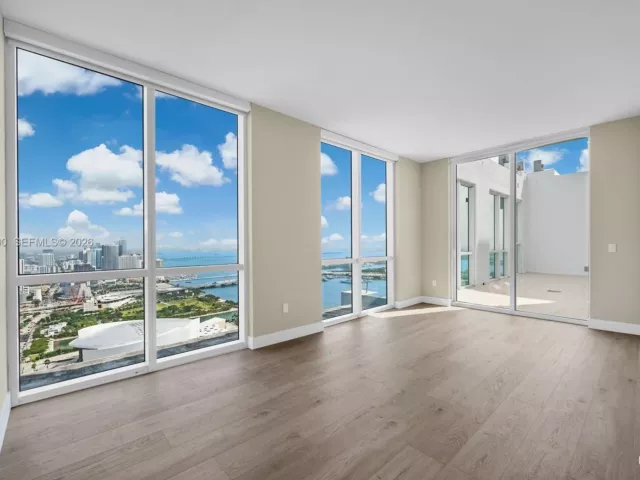 Продажа квартиры # - фото 7488792