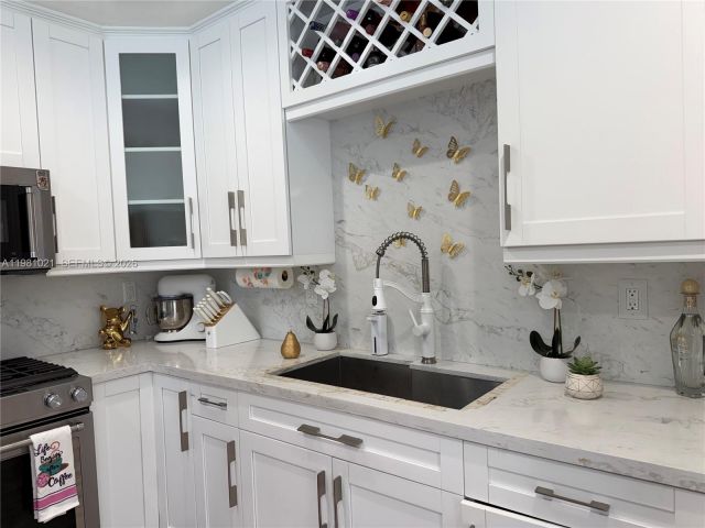 Дом в аренду по адресу 2250 NW 196th St n/a - фото 7479707