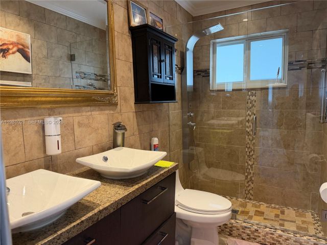 Дом в аренду по адресу 2250 NW 196th St n/a - фото 7479712