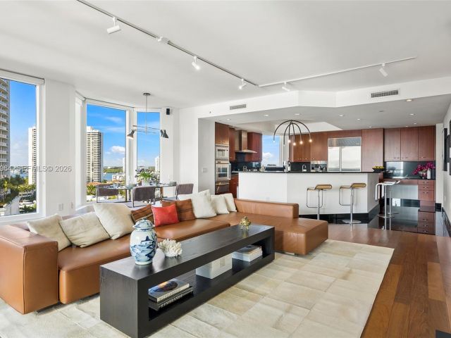 Продажа квартиры #1208 - фото 7486685