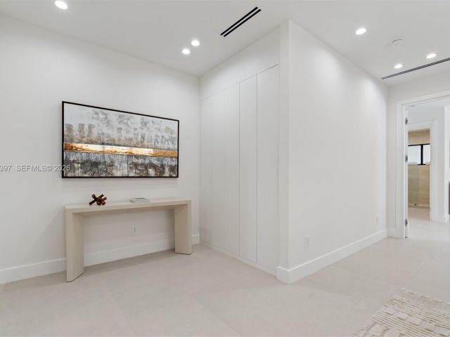 Дом в аренду по адресу 1410 NE 5th St A - фото 7482189