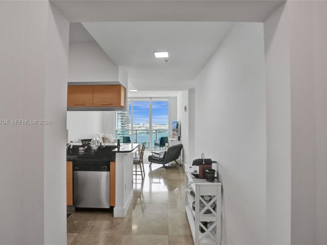 Продажа квартиры #4112 - фото 7490664