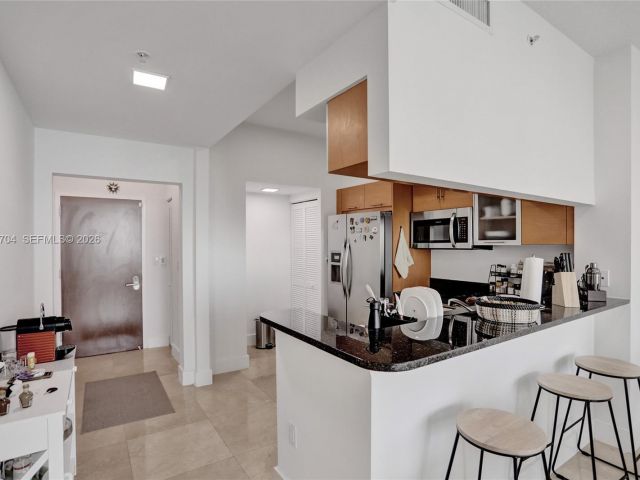 Продажа квартиры #4112 - фото 7490677