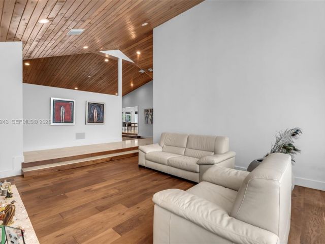 Продажа дома по адресу 8967 SW 117th St - фото 7466480