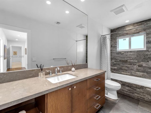 Продажа дома по адресу 8967 SW 117th St - фото 7466483