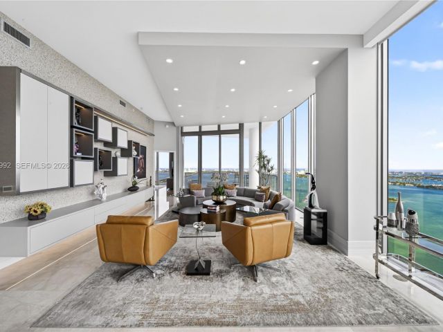 Продажа квартиры #4904 - фото 7525418