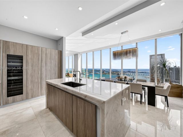 Продажа квартиры #4904 - фото 7525430