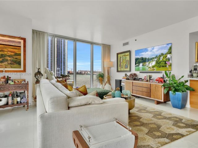 Квартира в аренду номер702 - фото 7510582