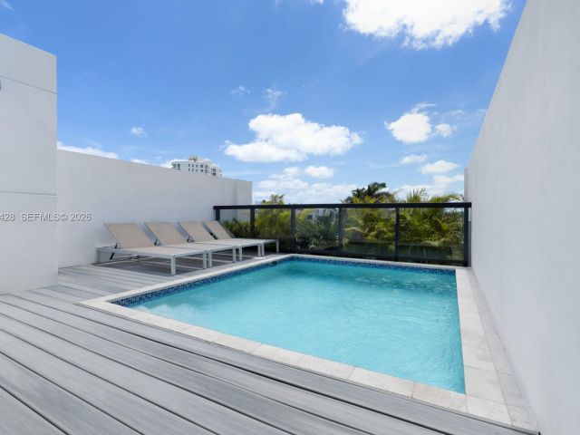 Продажа дома по адресу 1065 99th St - фото 7478045