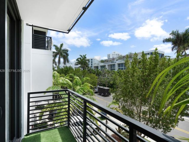 Продажа дома по адресу 1065 99th St - фото 7478055