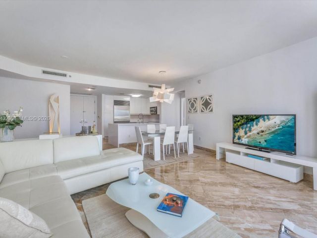 Продажа квартиры #1409 - фото 7471712