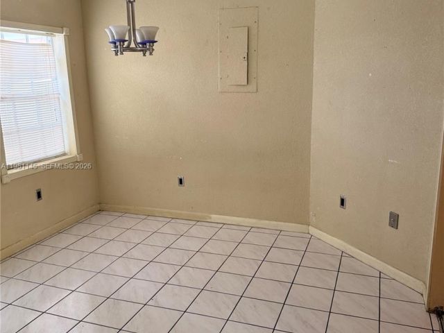 Продажа дома по адресу 5861 SW 152nd Ct - фото 7524954