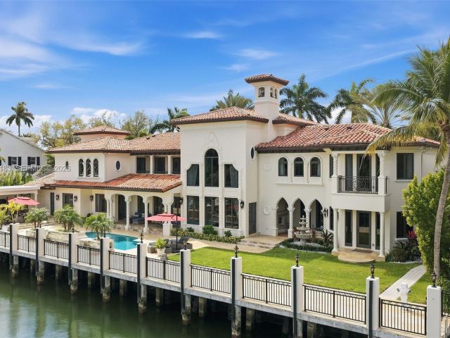 Продажа дома по адресу 628 Coral Way - фото 7482218