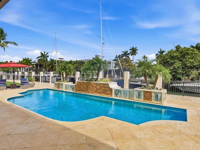 Продажа дома по адресу 628 Coral Way - фото 7482228